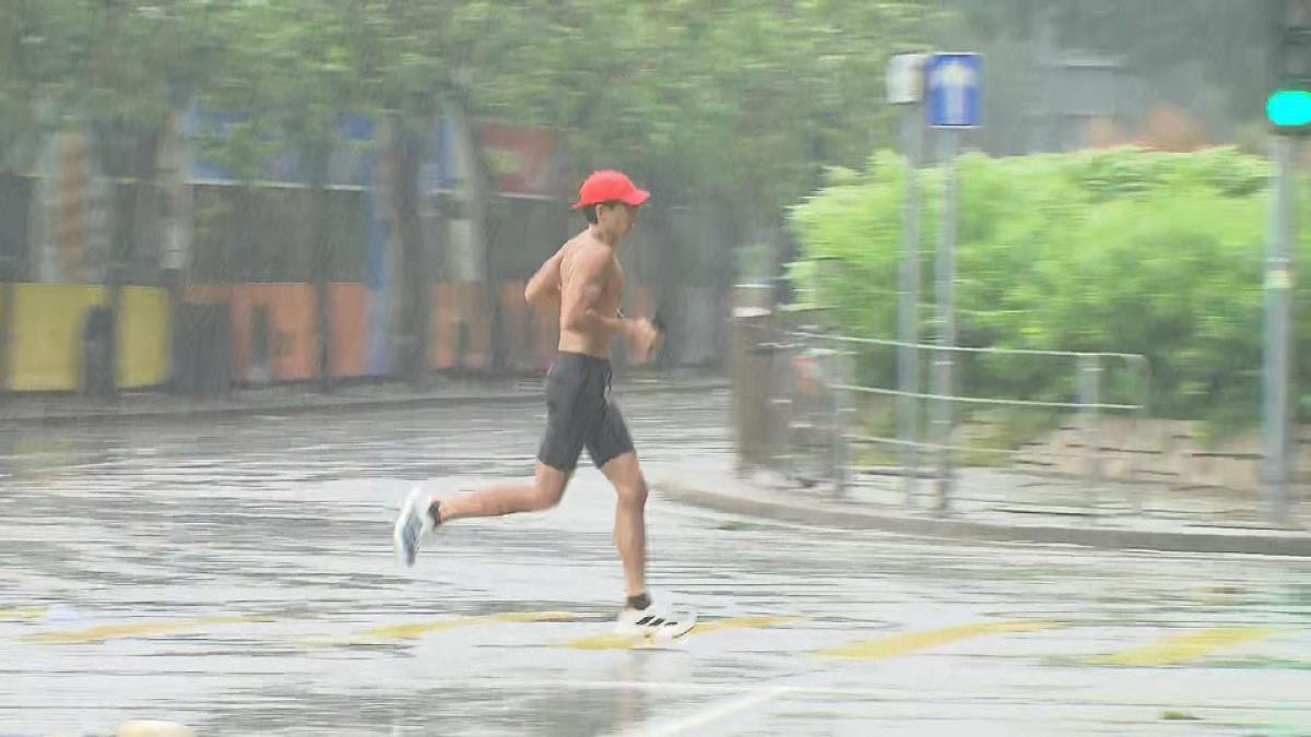 Picture_J.TYPHOON.MORNING-1300_002.jpg
