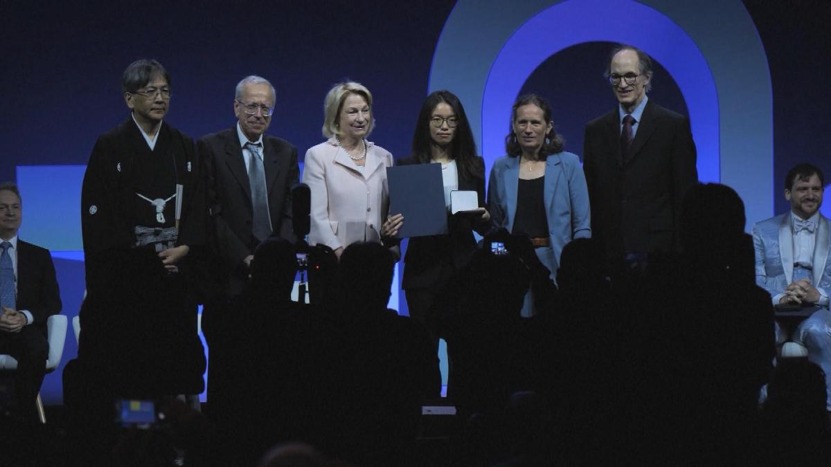 Picture_J.CN.AWARDEE-2000_005.jpg