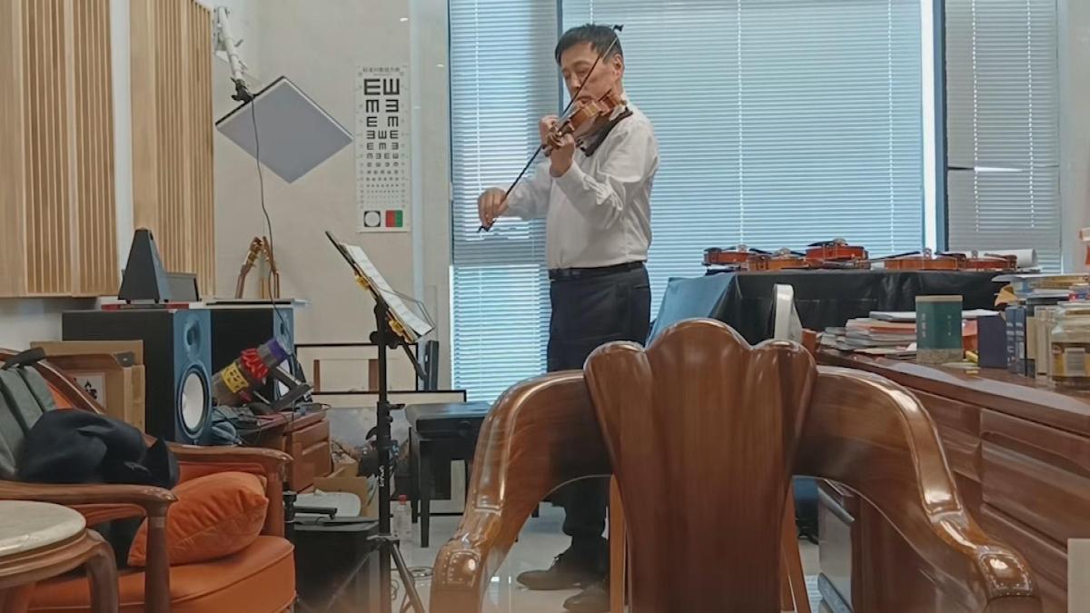 Picture_J.HN.VIOLIN.0701-0728.jpg