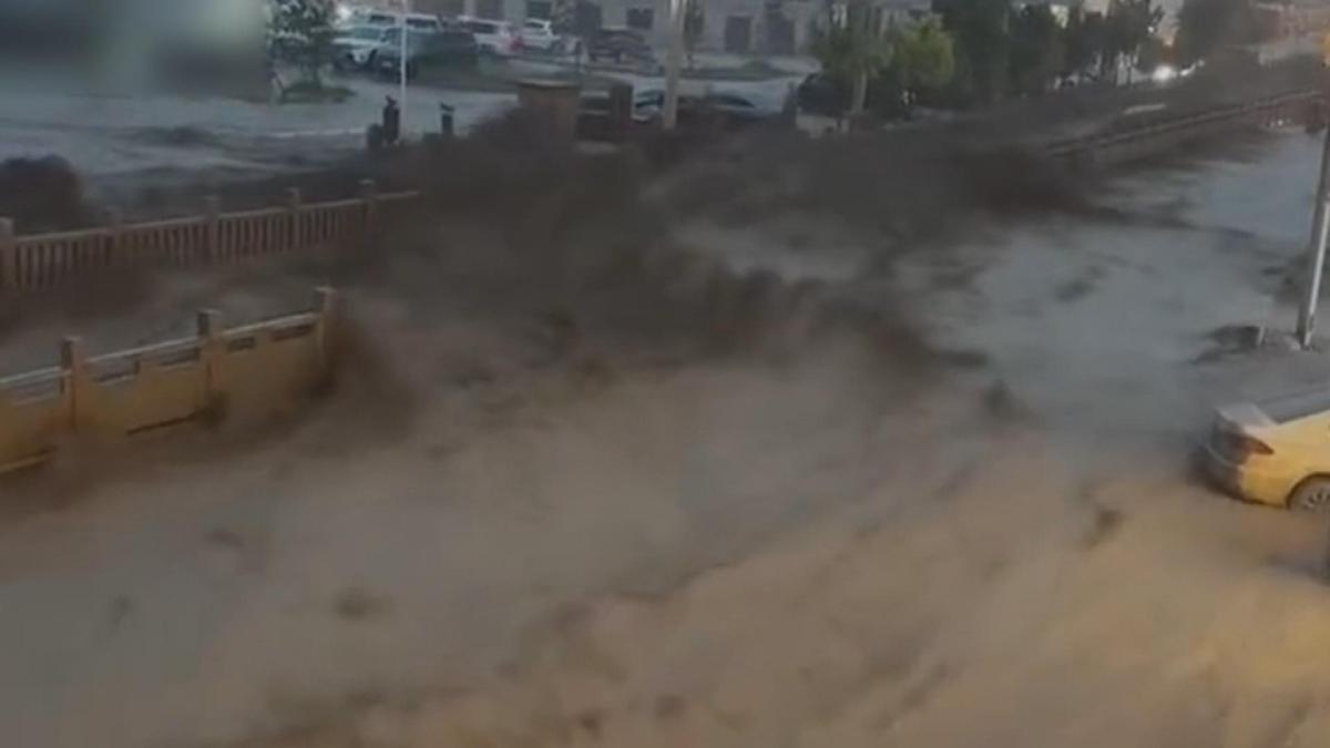 Picture_J.CN.FLOOD-1300_002.jpg