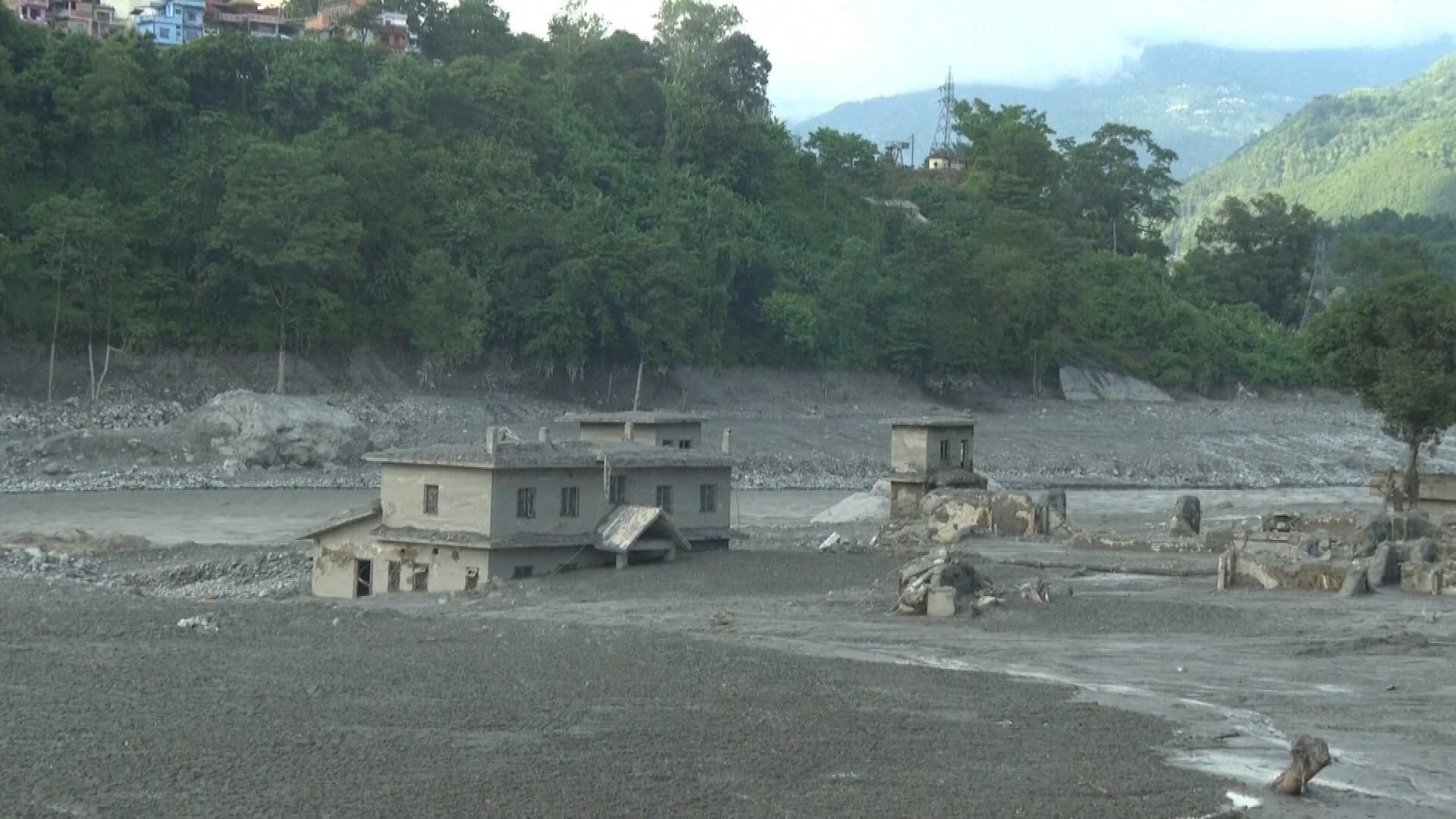 Picture_CC.J.VAR.MUDSLIDE-2300.jpg
