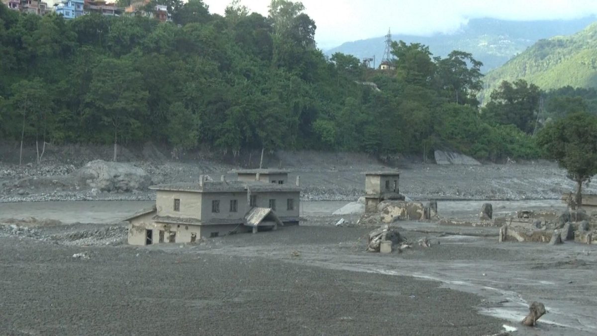 Picture_CC.J.VAR.MUDSLIDE-2300.jpg