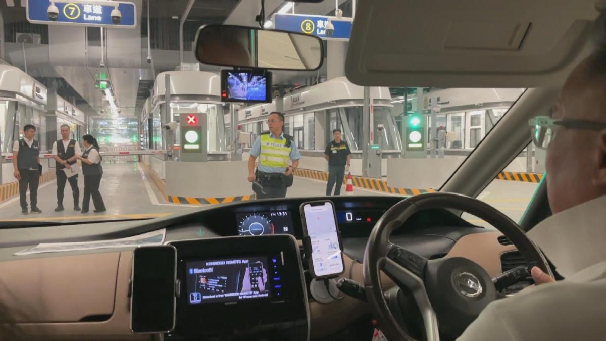 Picture_J.BORDER.CAR-1830_001.jpg