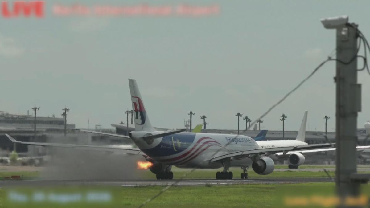 Picture_J.JP.AIRPORT-1300_001.jpg