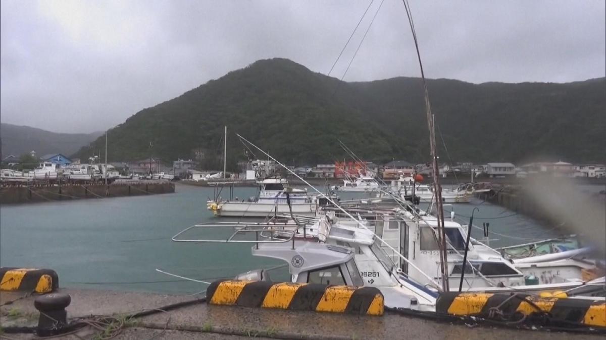 Picture_J.JP.TYPHOON-1700_001.jpg