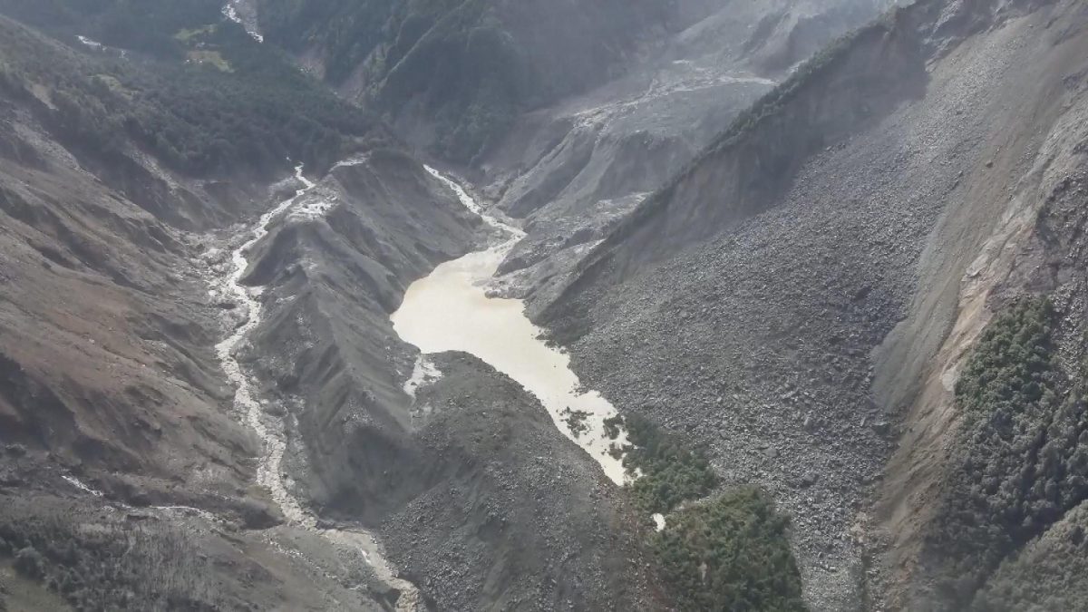 Picture_CC.J.VAR.MUDSLIDE-2300_003.jpg