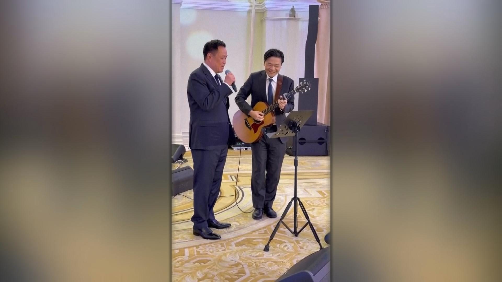 Picture_J.THAI.SING-1300.jpg