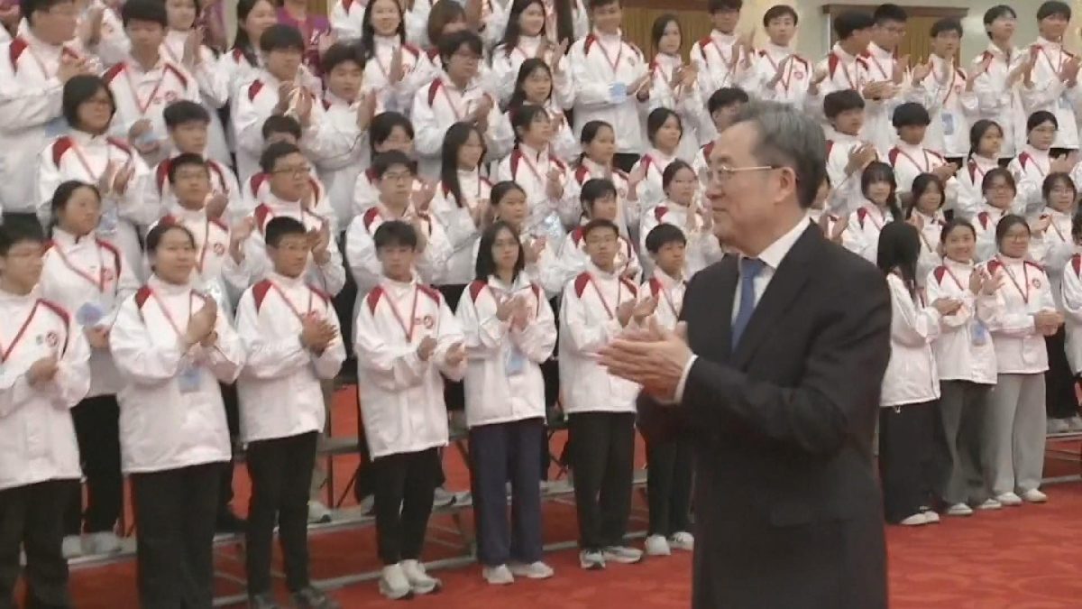 Picture_J.CN.STUDENT-2000_004.jpg