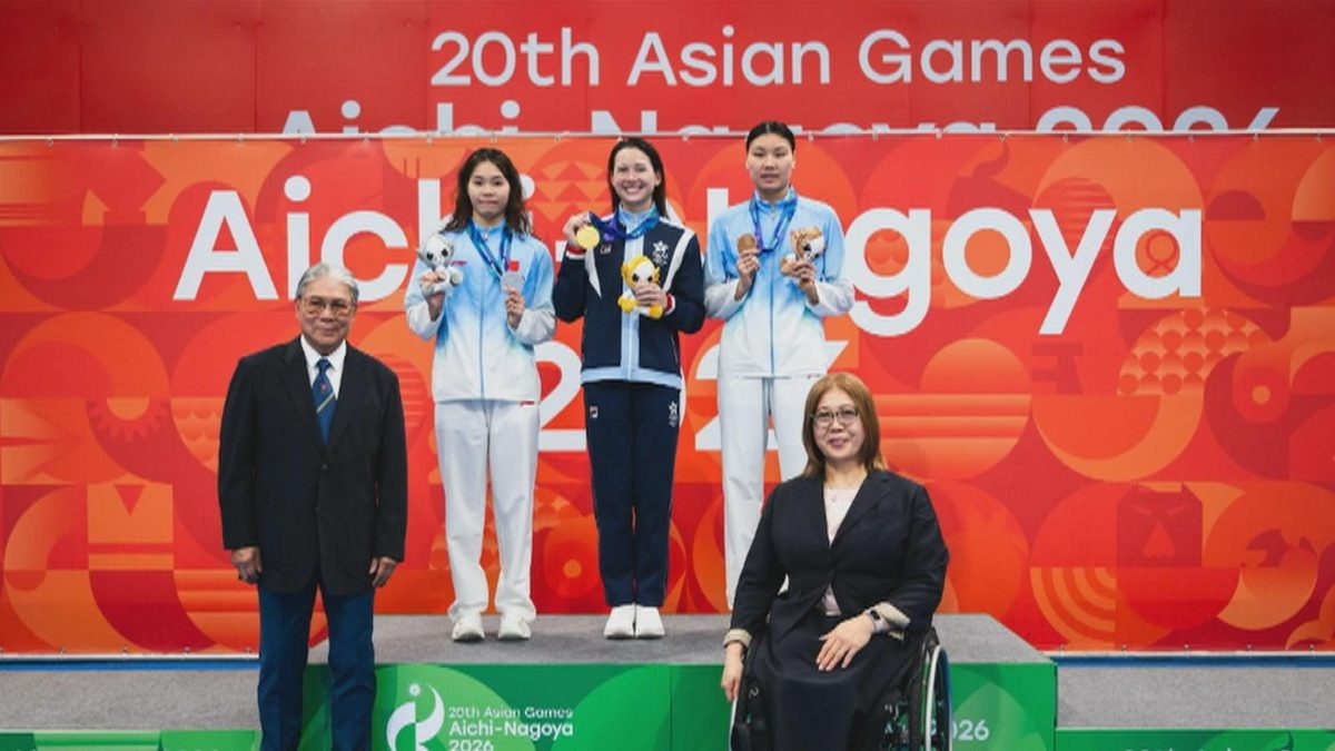 Picture_JS.AG.SWIM.GOLD-2100.jpg