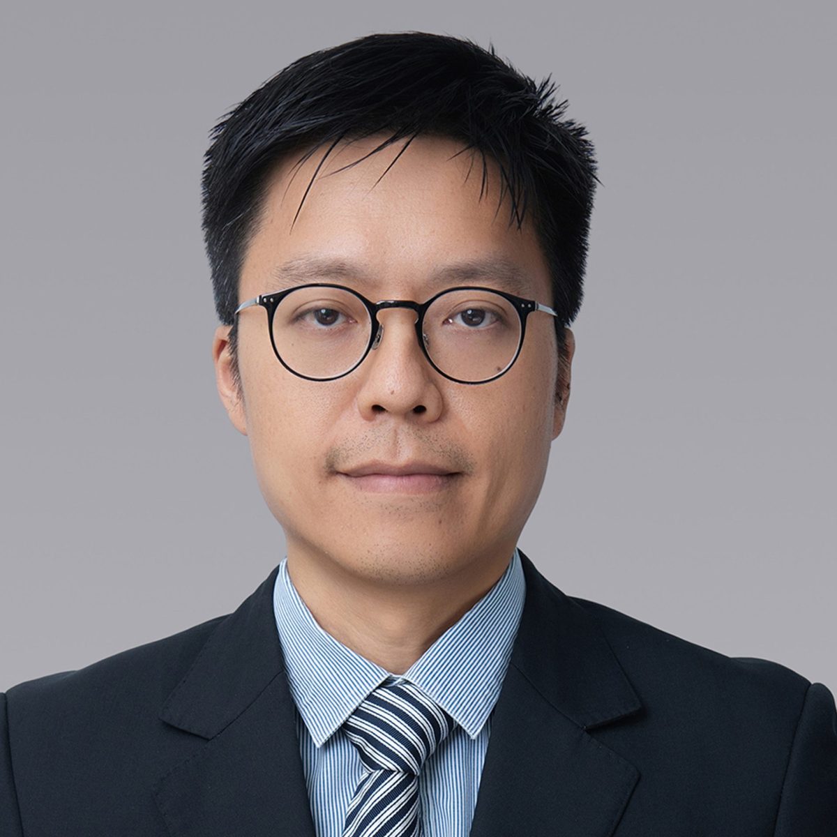 2026 Headshot highres_Walter Cheung.jpg