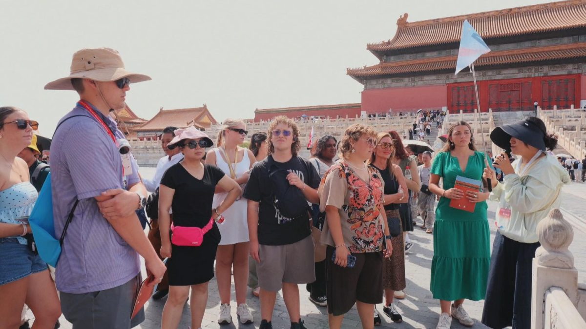 Picture_J.XI.US.YOUTH-2200_003.jpg