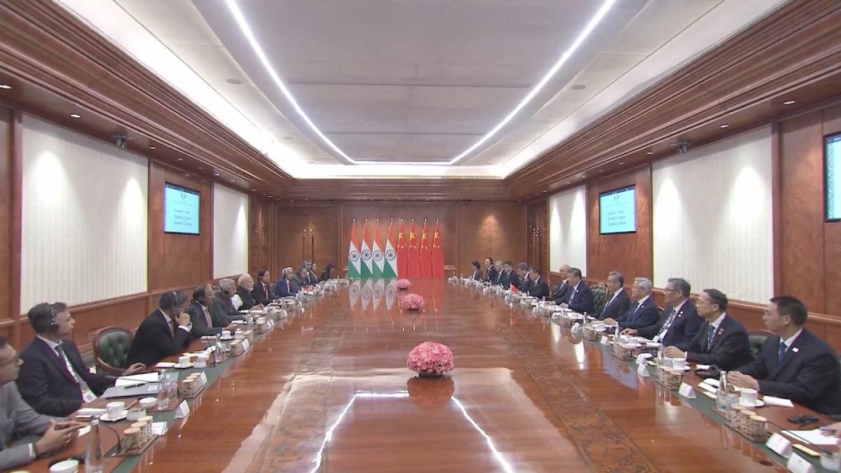 Picture_HEAD.XI.MODI-2400_003.jpg