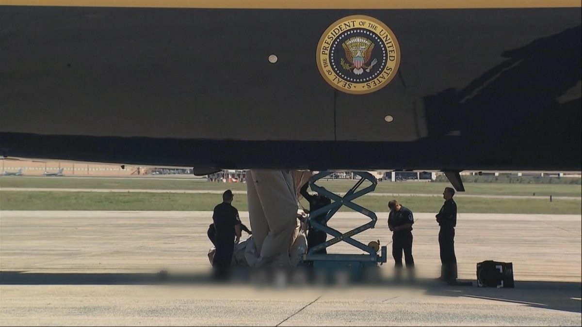 Picture_CC.J.US.AIRFORCEONE 1300_005.jpg