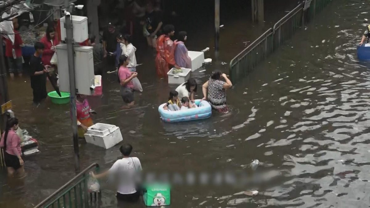 Picture_J.THAI.FLOOD 1831 shot._002.jpg
