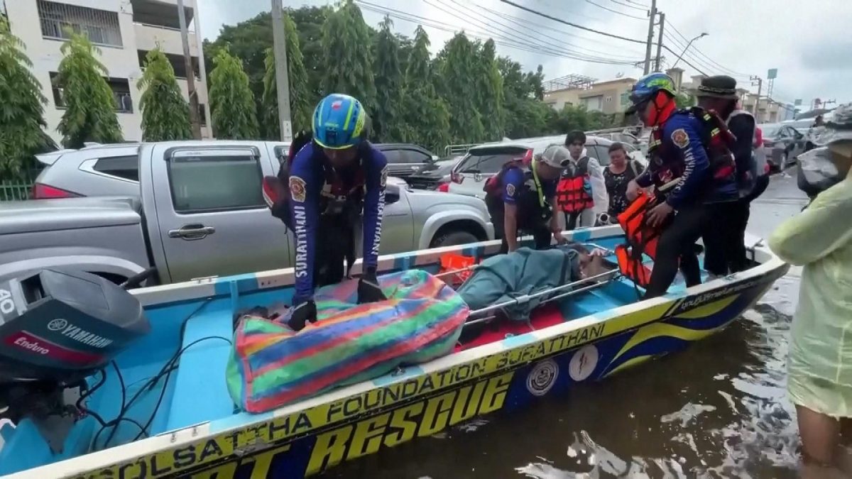 Picture_J.THAI.FLOOD 2300..jpg