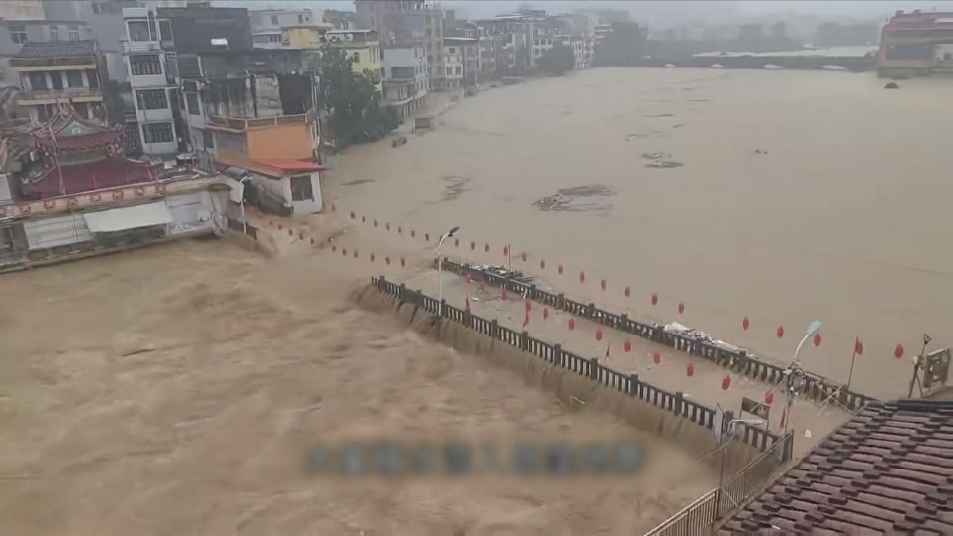 Picture_J.CN.RAIN 1830_006.jpg