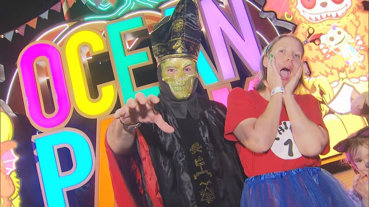 Picture_J.HALLOWEEN 2300.jpg