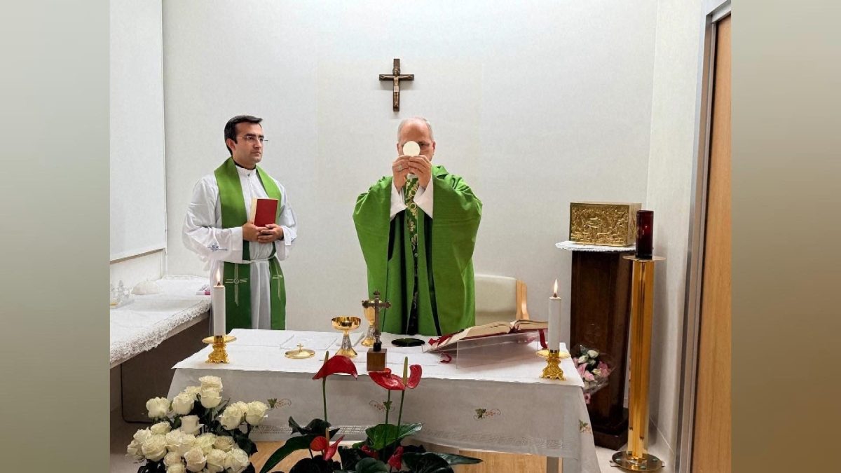 VAT.POPE-0100_001.jpg
