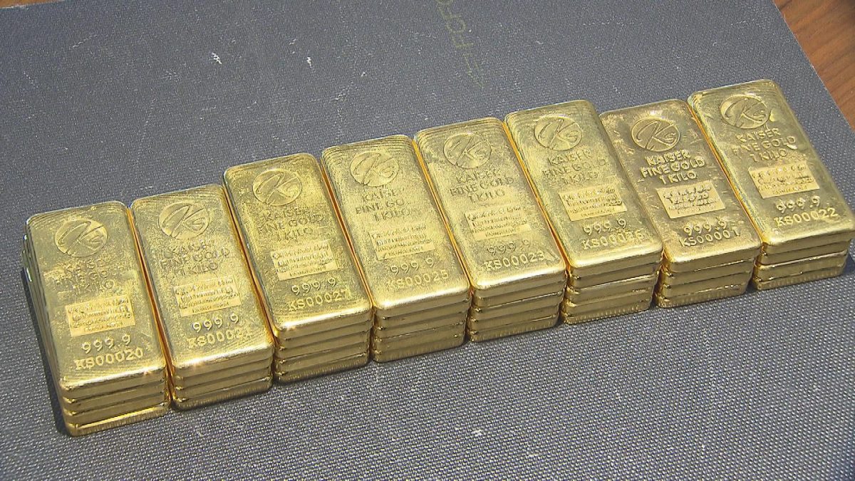 Picture_J.OWN.GOLD HOLD_002.jpg