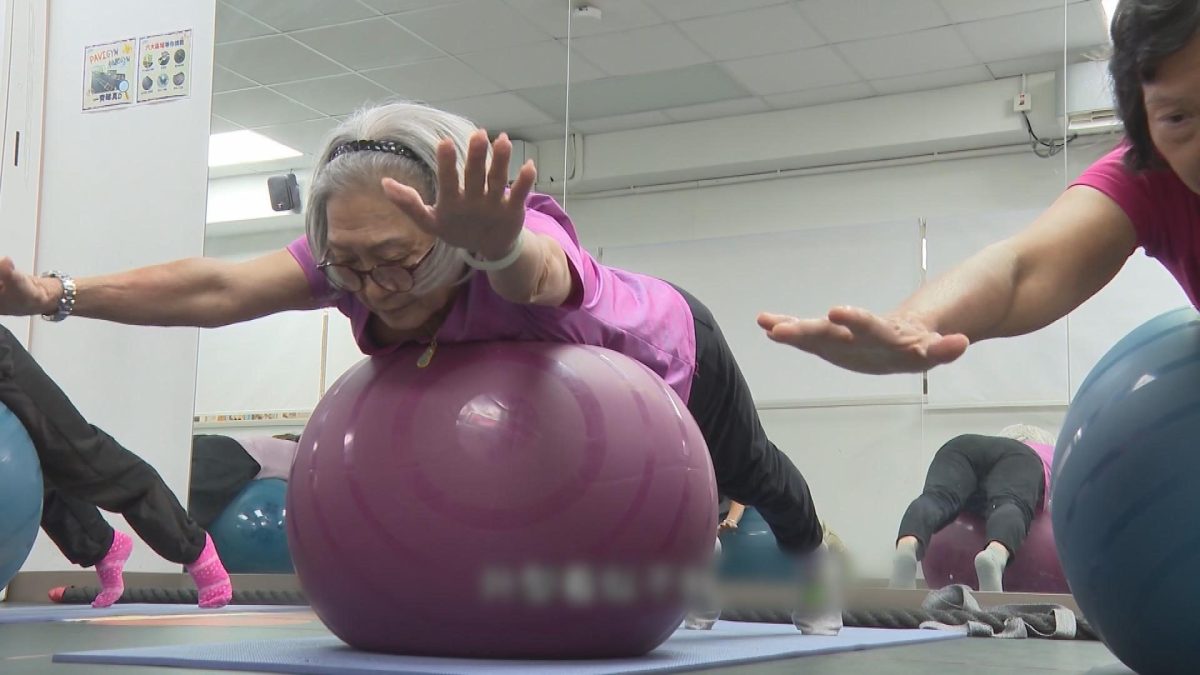 Picture_XR.HEALTH.EP403 3.jpg