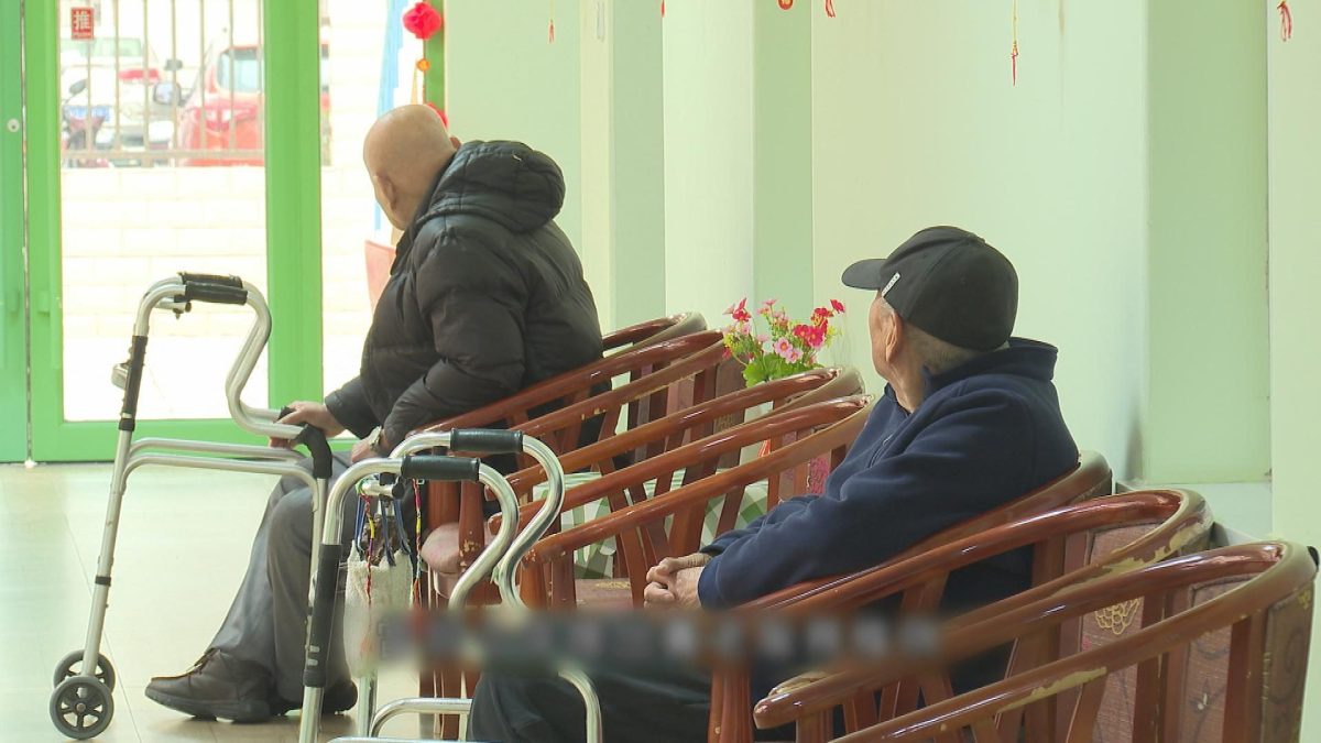 Picture_J.CN.ELDER 2000.jpg