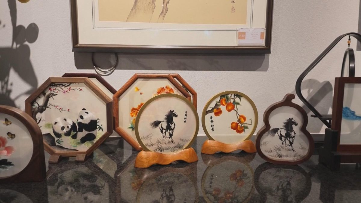 Picture_J.HN.EMBROIDERY.0914-HOLD_002.jpg