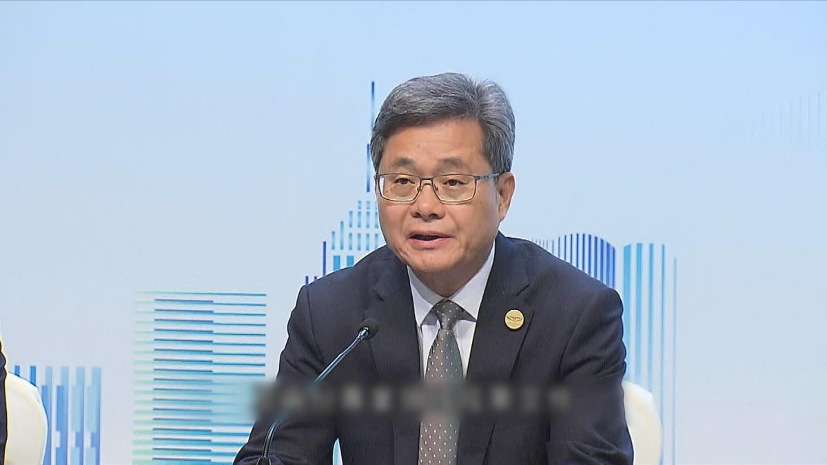 Picture_J.APEC 1300_003.jpg