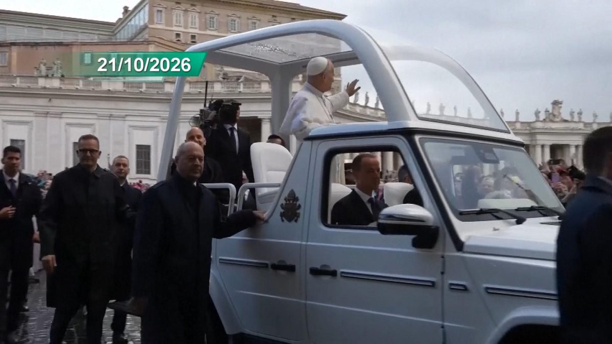 Picture_J.VAT.POPE-0630_001.jpg