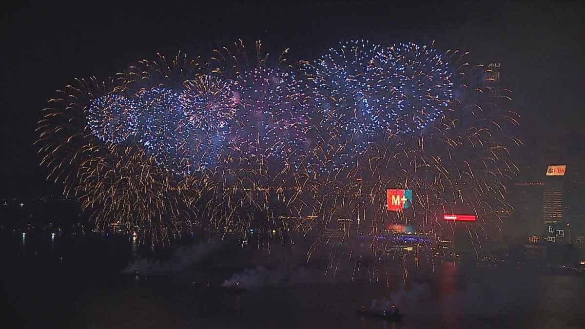 Picture_LIVE.FIREWORK 2000_005.jpg