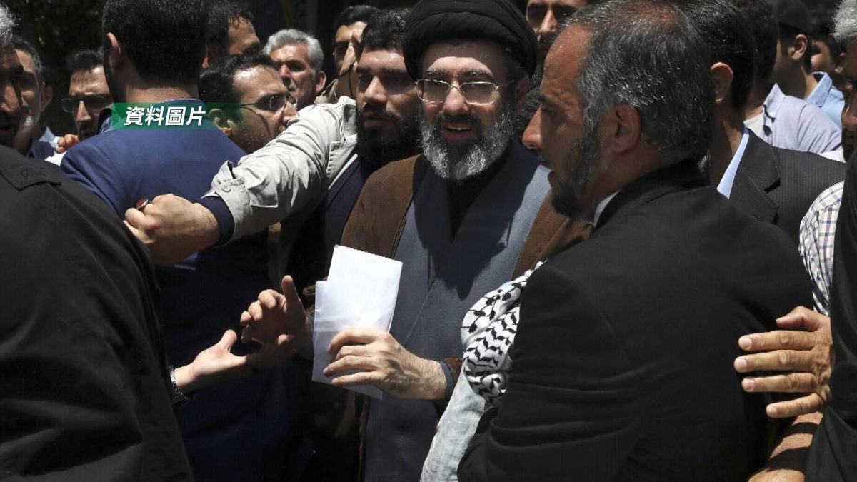 Picture_J.IRAN.LEADER-2300_001.jpg