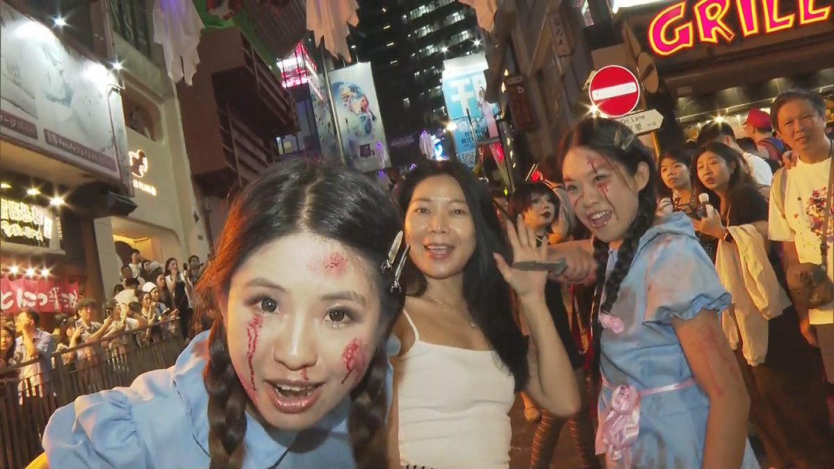 Picture_J.HALLOWEEN.LKF 2300._008.jpg