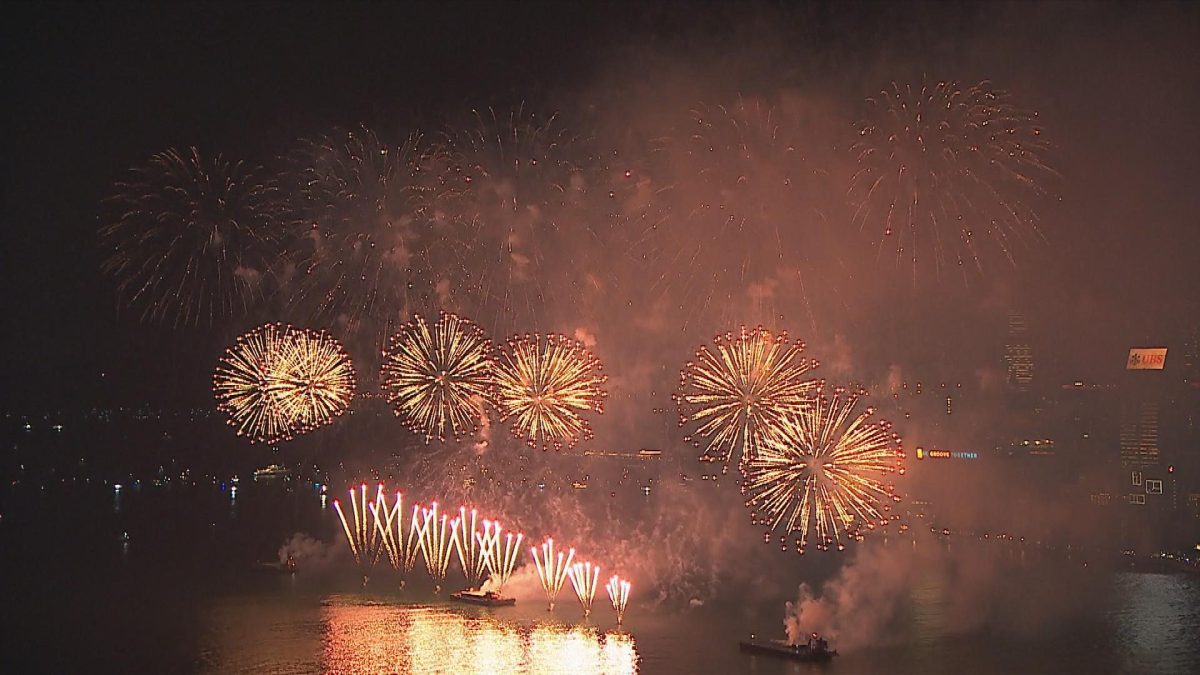 Picture_LIVE.FIREWORK 2000_010.jpg