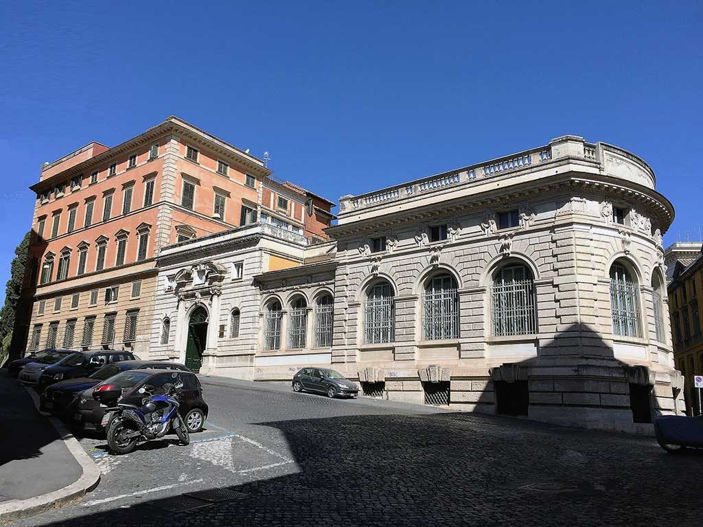 20261026 BEHIND THE WIG UNIDROIT