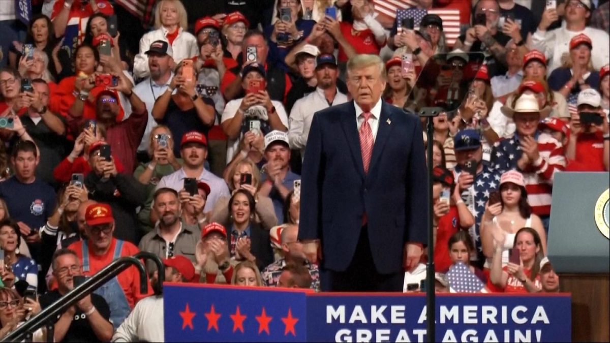 Trump Oregon Rally Man in custody for alleged threats to kill Trump at Kansas rally | 無綫新聞 ...